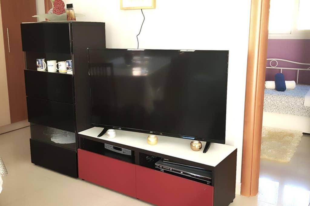 Renovated Lovely Apartment Near Airport & Sea Порто-Рафти Экстерьер фото