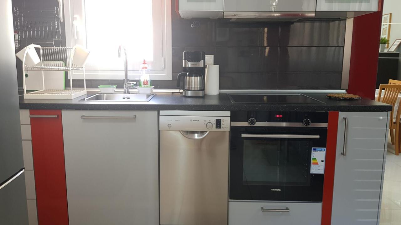 Renovated Lovely Apartment Near Airport & Sea Порто-Рафти Экстерьер фото